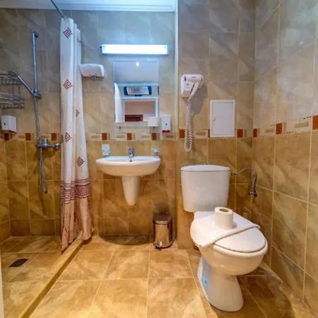 Hotel Silver Hills & With Free Parking Smoljan