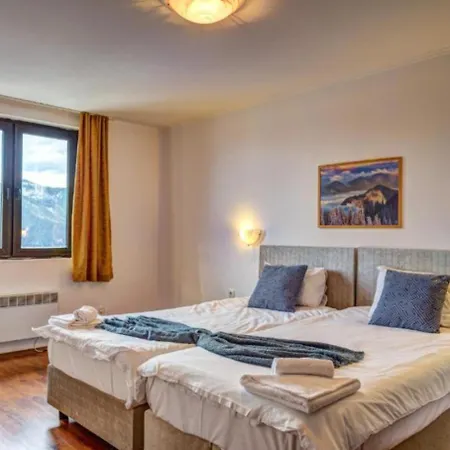 Silver Hills & With Free Parking Smoljan