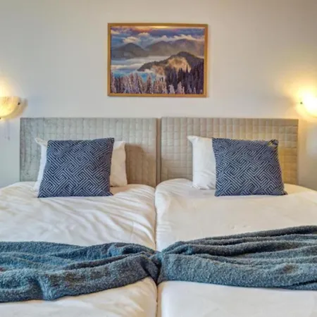 Silver Hills & With Free Parking ホテル 3*